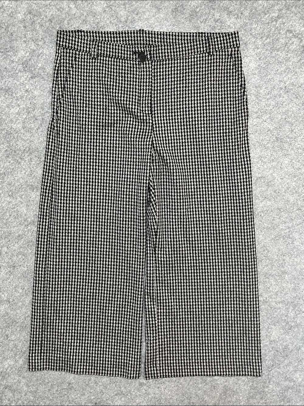 MaxMara Weekend Women’s Black and White Houndstooth Dress Pants